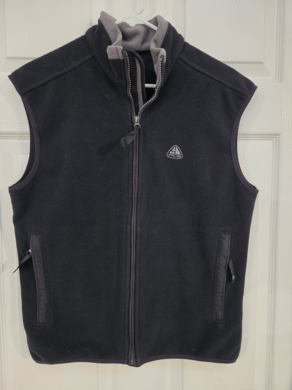 Nike ACG Black Fleece Vest with Contrast Collar